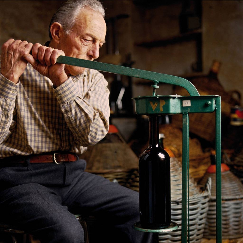 Şişe kapatıcılar ve şarap mantarlama aletleri Butik Şarap'ta!